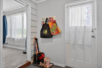 323 St Lawrence Street W • Madoc, ON photo 7
