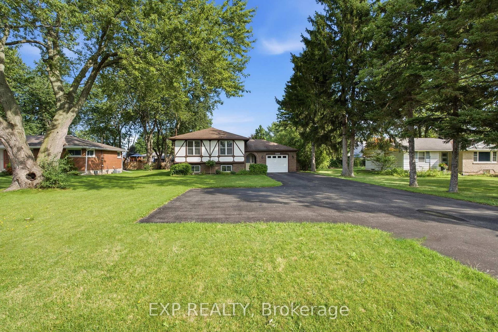 1452 Garrison Road • Fort Erie, ON photo 4