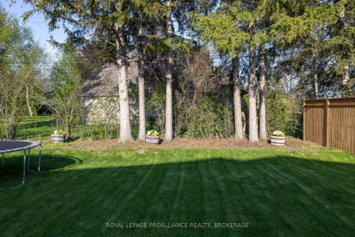 620 Graceland Avenue • Kingston, ON photo 7