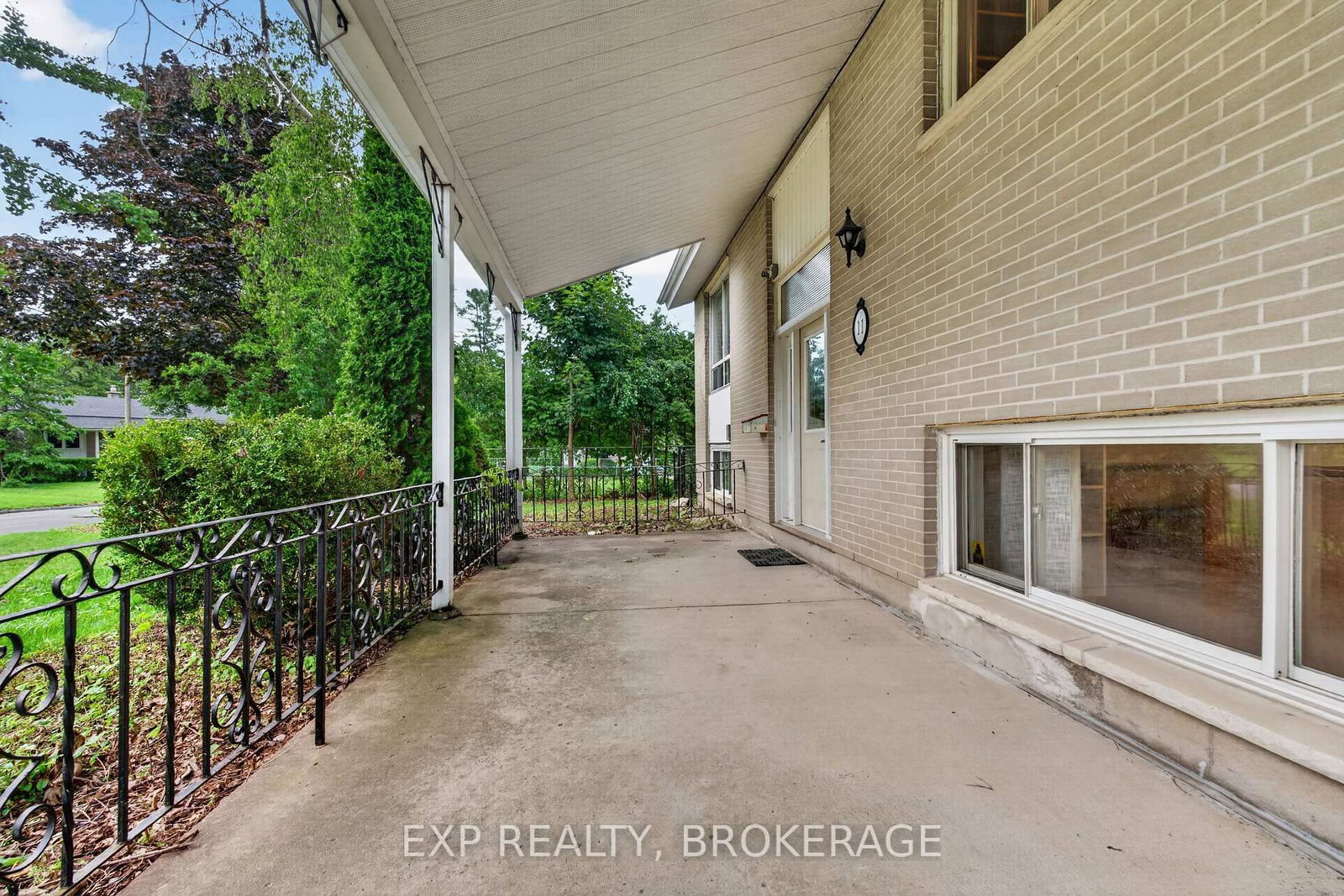 11 PEMBER Place • Kingston, ON photo 4