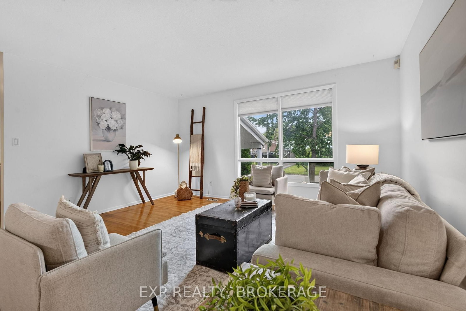 11 PEMBER Place • Kingston, ON photo 8