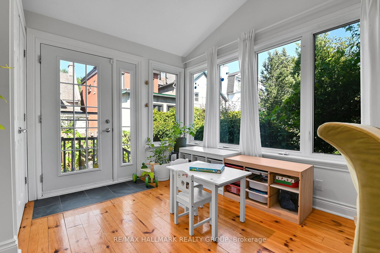 142 River Lane • Ottawa, ON photo 15