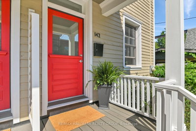142 River Lane • Ottawa, ON photo 3