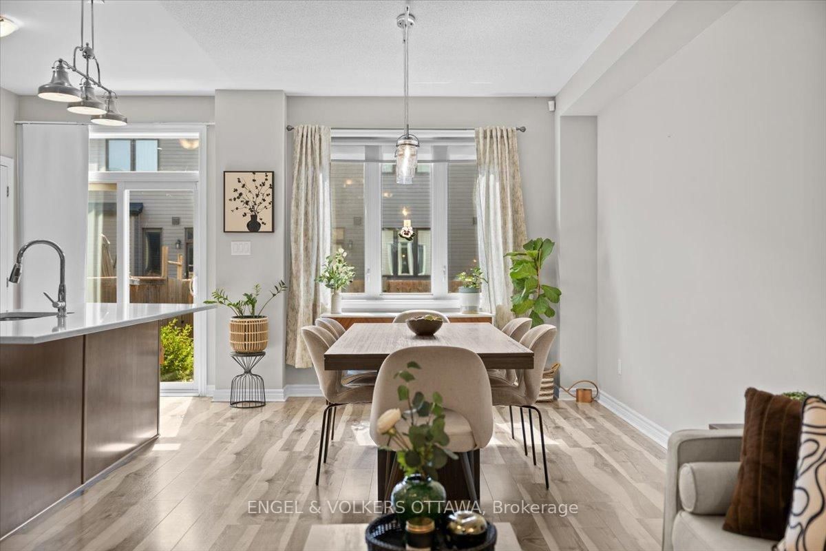 508 Hyssop Street • Ottawa, ON photo 17