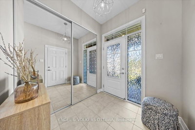 508 Hyssop Street • Ottawa, ON photo 4