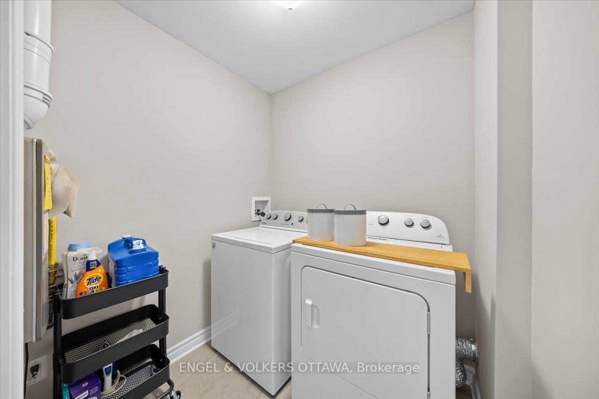 508 Hyssop Street • Ottawa, ON photo 32