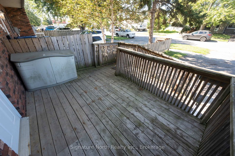 454 Wentworth Crescent