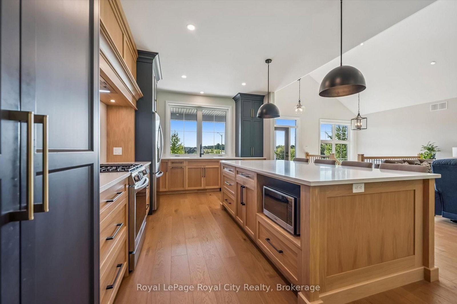 113 Sharron Court • Mapleton, ON photo 11