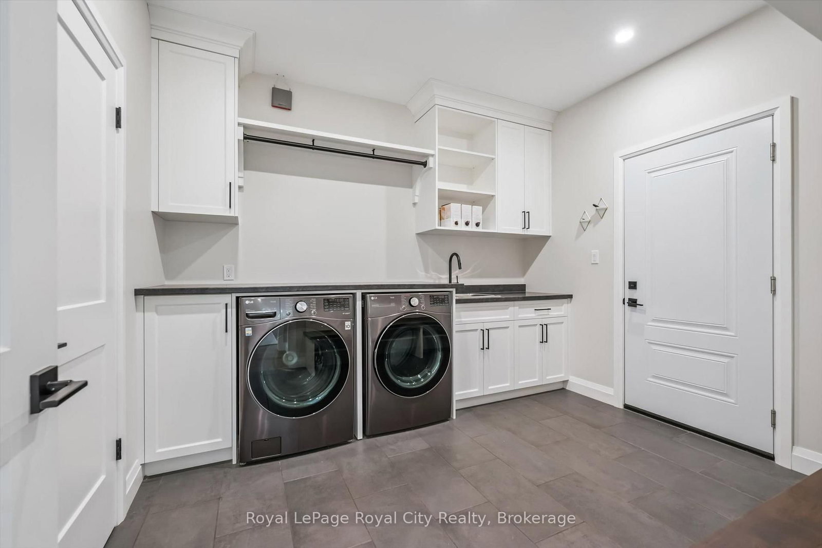 113 Sharron Court • Mapleton, ON photo 22