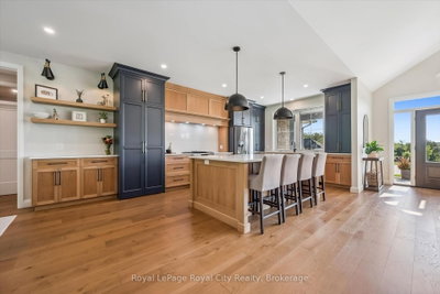 113 Sharron Court • Mapleton, ON photo 8