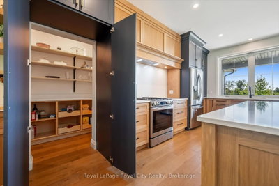 113 Sharron Court • Mapleton, ON photo 9