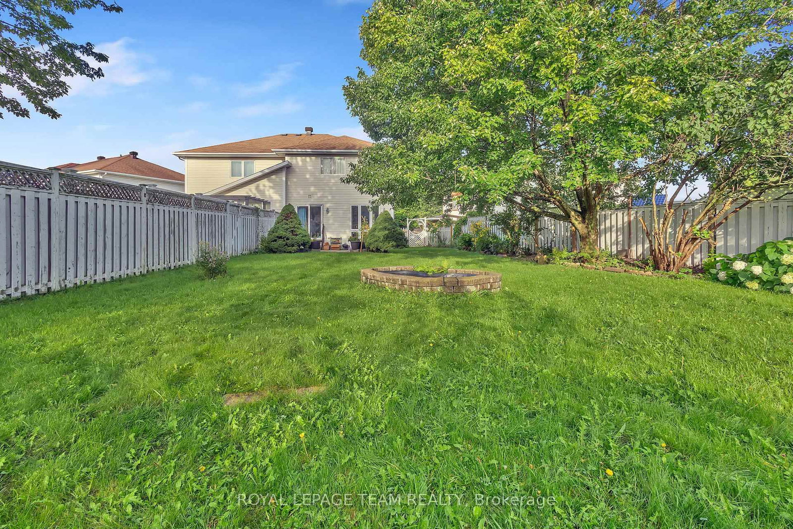 36 Saffron Court • Ottawa, ON photo 34