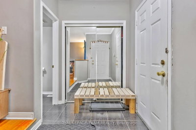 36 Saffron Court • Ottawa, ON photo 5
