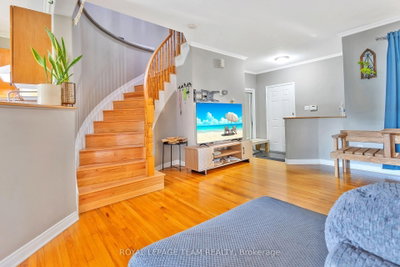 36 Saffron Court • Ottawa, ON photo 8