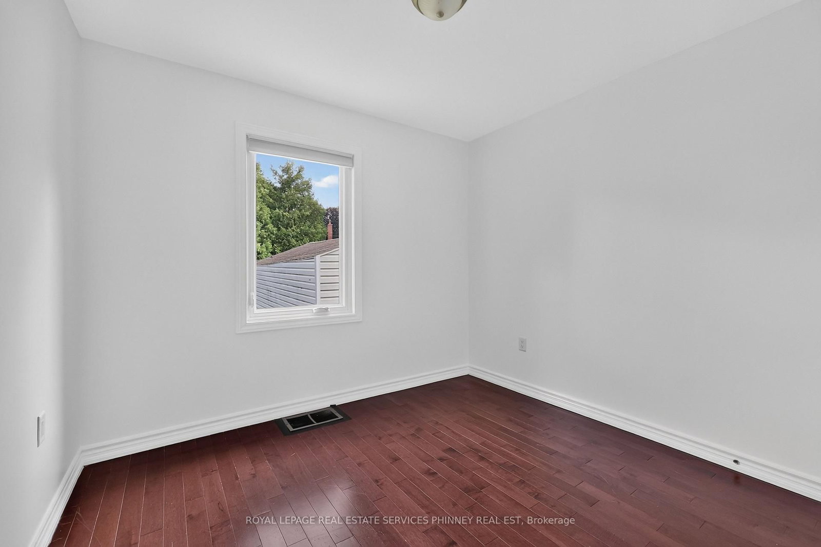 245 Glenholme Avenue • Hamilton, ON photo 21