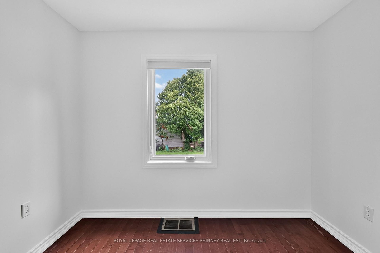 245 Glenholme Avenue • Hamilton, ON photo 22