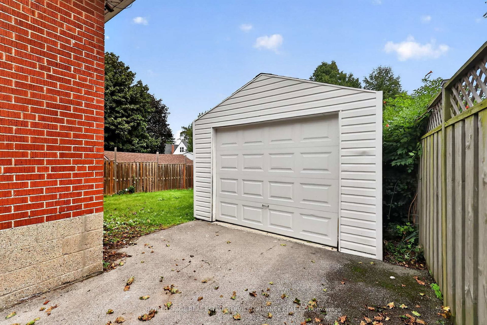245 Glenholme Avenue • Hamilton, ON photo 32