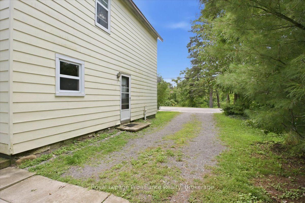 513 Moira Street • Tweed, ON photo 26