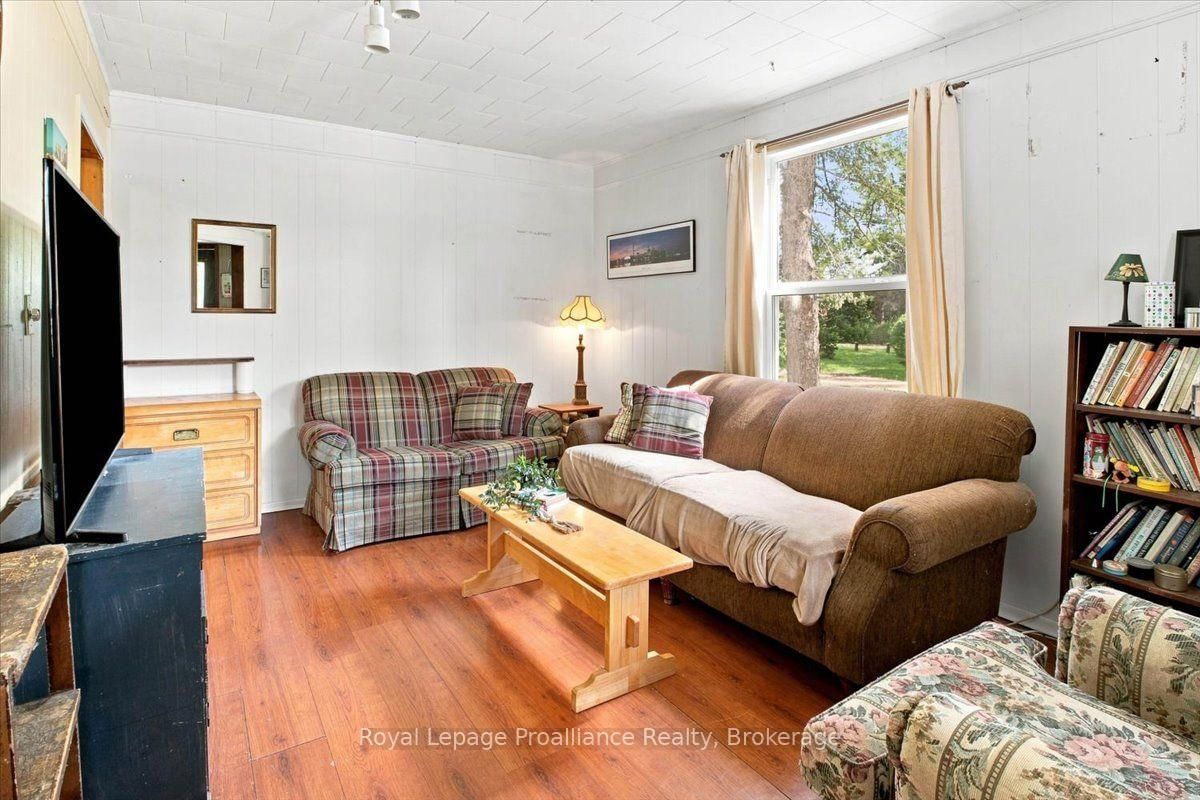 513 Moira Street • Tweed, ON photo 8