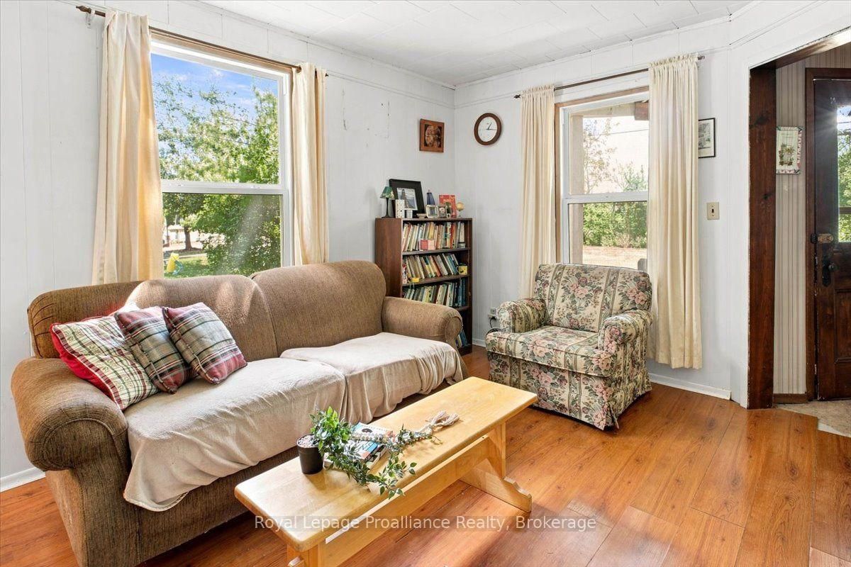 513 Moira Street • Tweed, ON photo 9