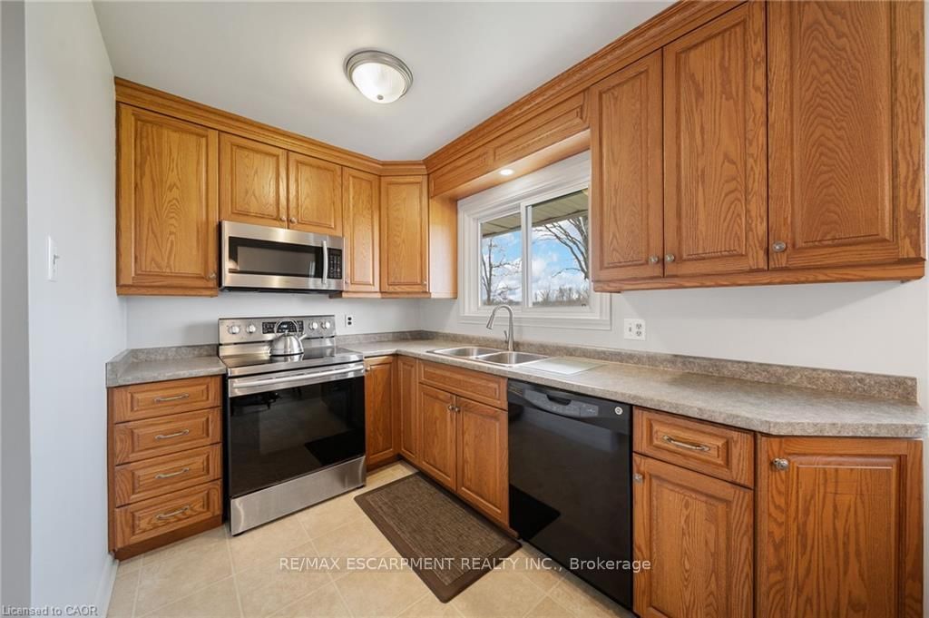 2223 Hall Road • Hamilton, ON photo 9