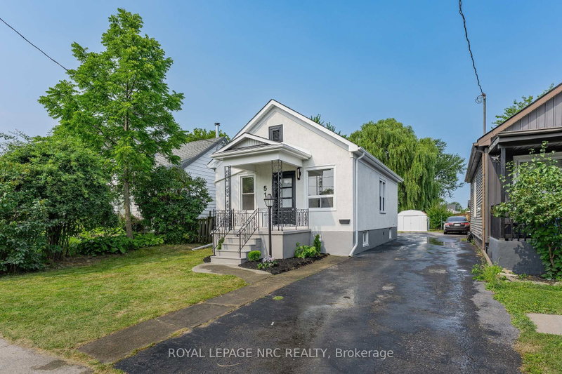 51 Queen Street S