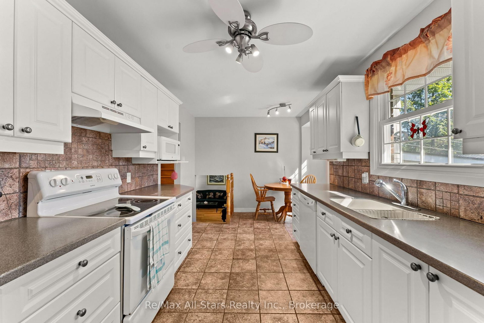 137 Reid Street • Kawartha Lakes, ON photo 12