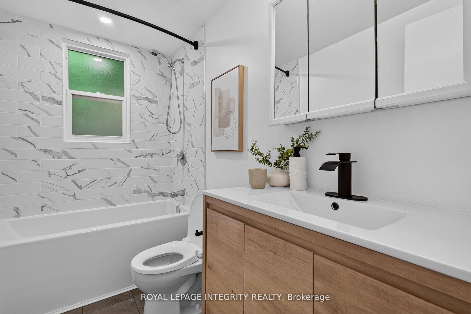 228 Woodroffe Avenue • Ottawa, ON photo 11