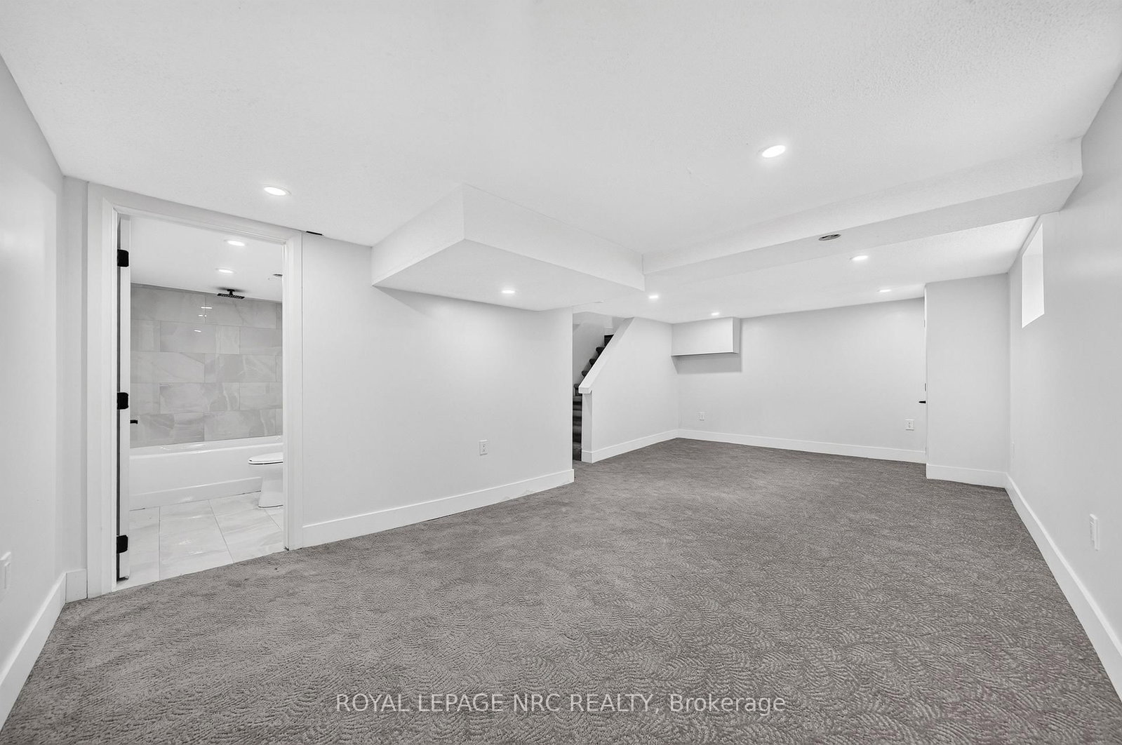 12 Admiral Road • St. Catharines, ON photo 35