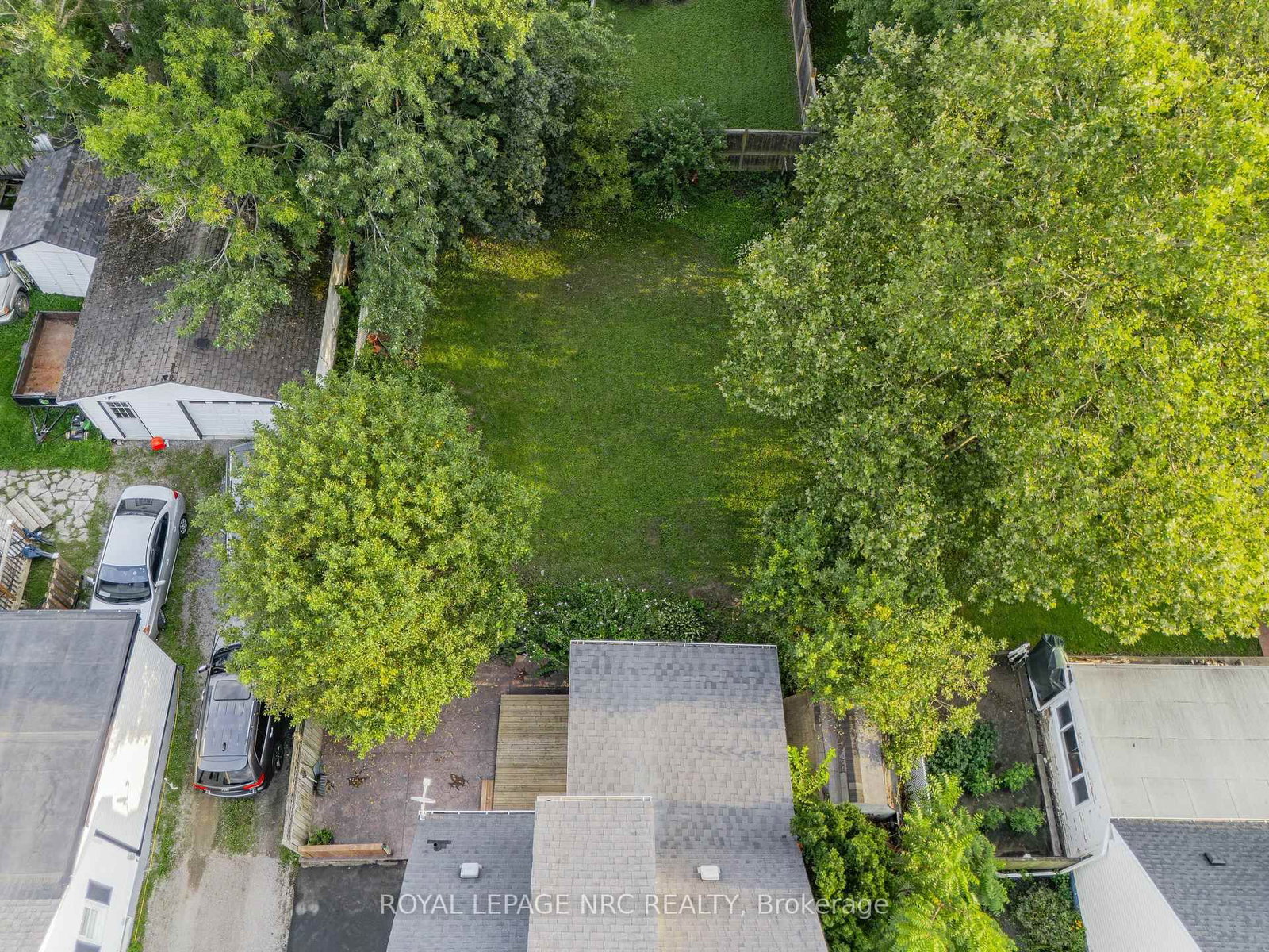 12 Admiral Road • St. Catharines, ON photo 43