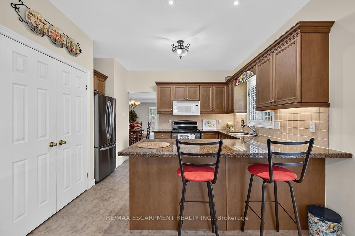 34 Southbrook Drive • #23 • Hamilton, ON photo 9