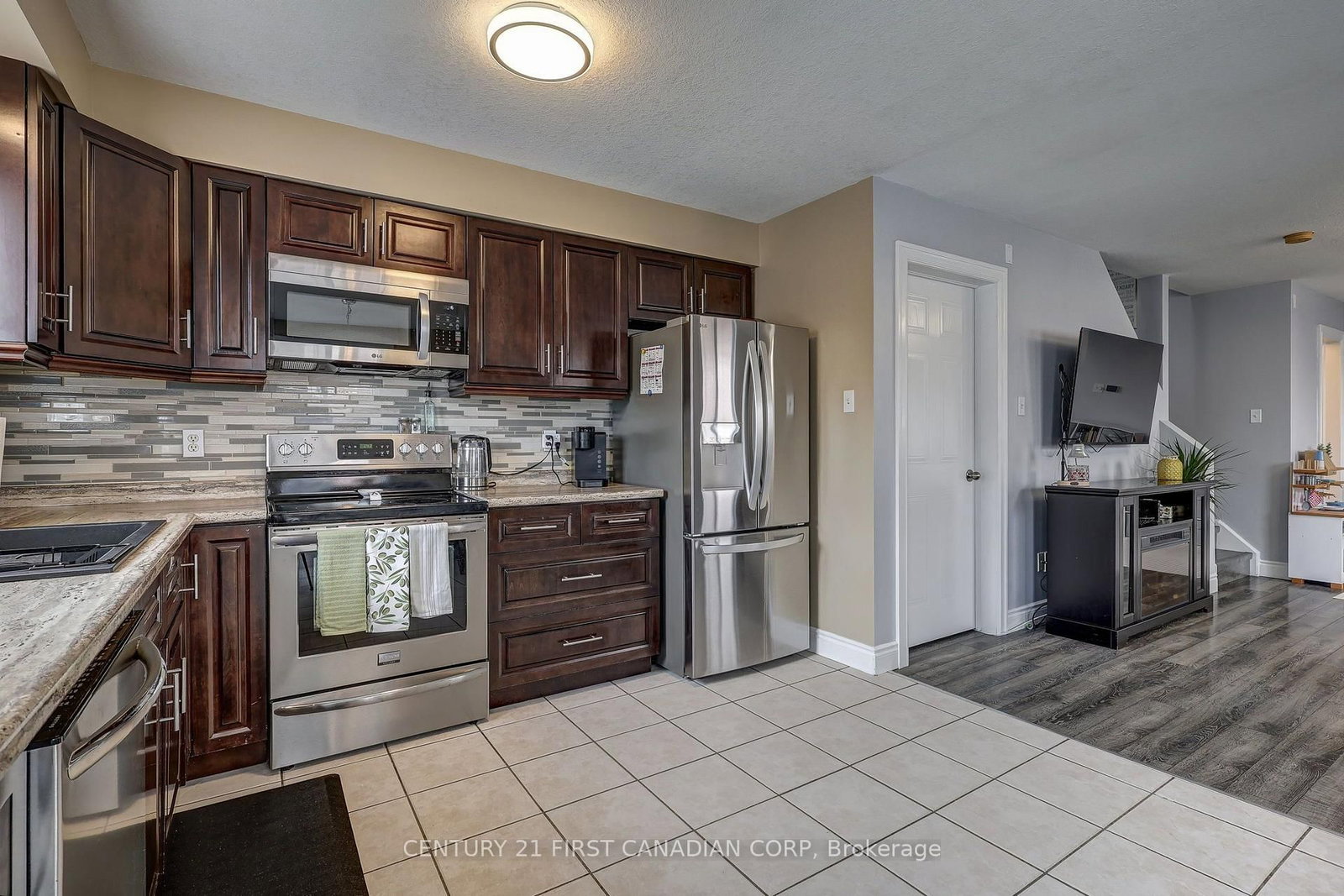 232 RIDGEVIEW Place • London East, ON photo 10