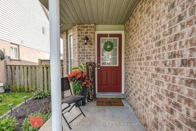 232 RIDGEVIEW Place • London East, ON photo 3
