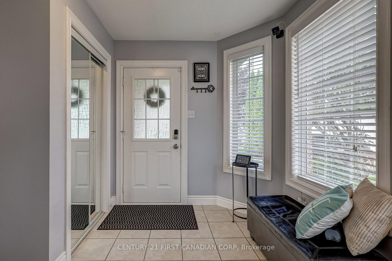 232 RIDGEVIEW Place • London East, ON photo 4