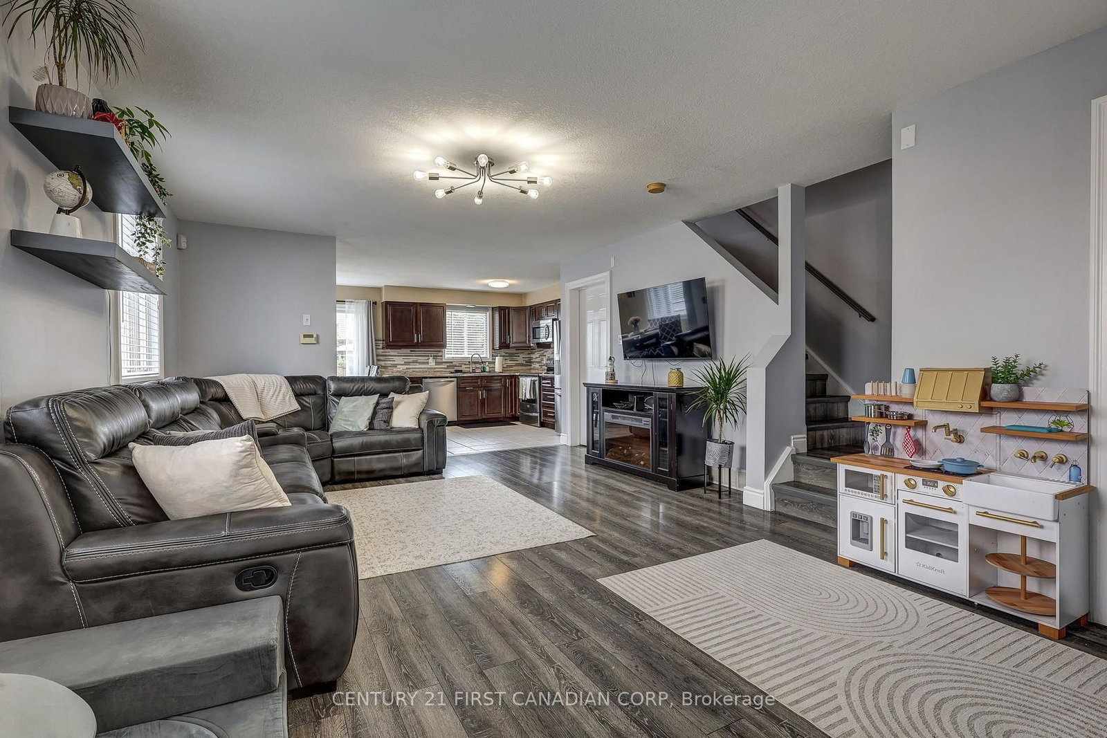 232 RIDGEVIEW Place • London East, ON photo 5