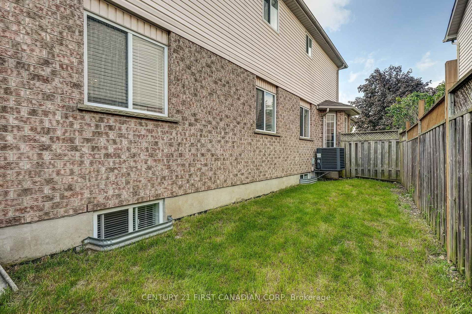 232 RIDGEVIEW Place • London East, ON photo 50