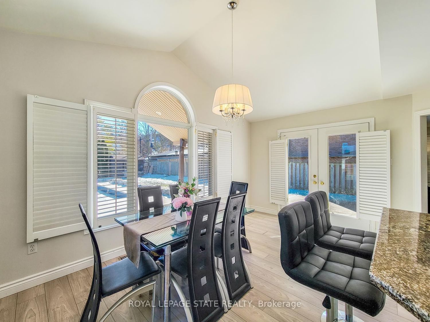 86 Margaret Avenue • Hamilton, ON photo 12