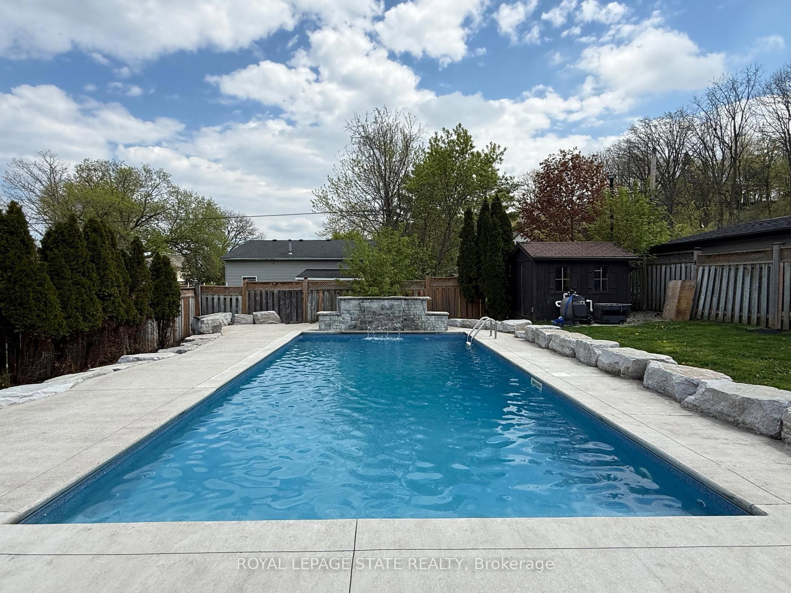86 Margaret Avenue • Hamilton, ON photo 41