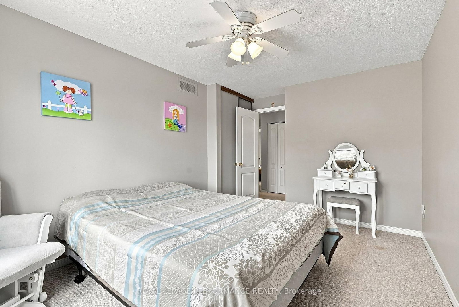 1992 Summerfields Crescent • Ottawa, ON photo 23