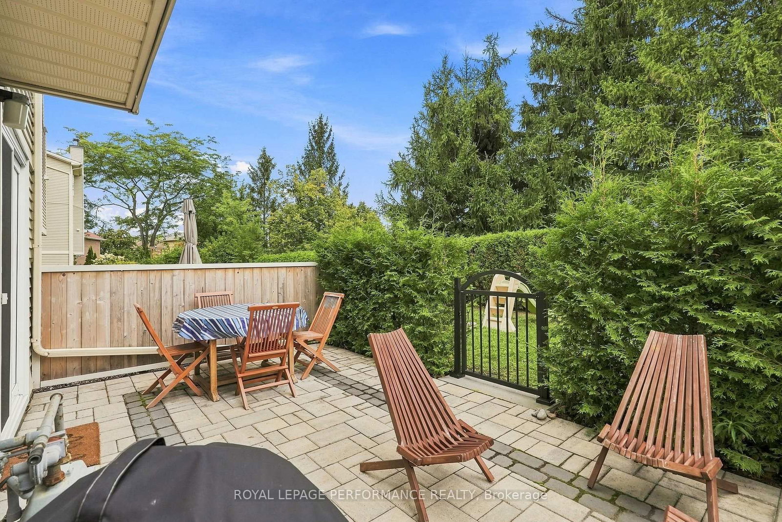 1992 Summerfields Crescent • Ottawa, ON photo 28