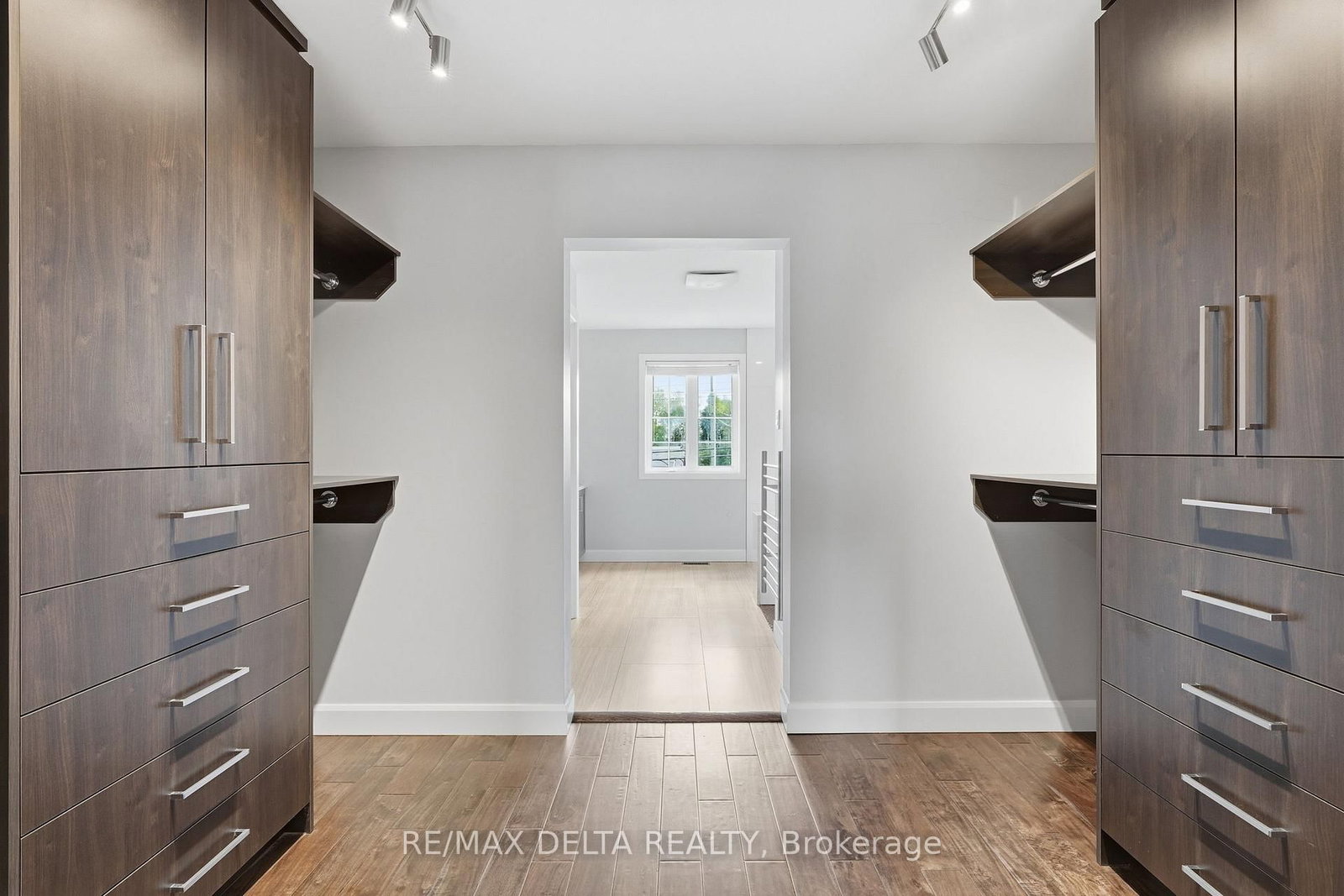 1791 Queensdale Avenue • Ottawa, ON photo 19