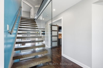 1791 Queensdale Avenue • Ottawa, ON photo 5
