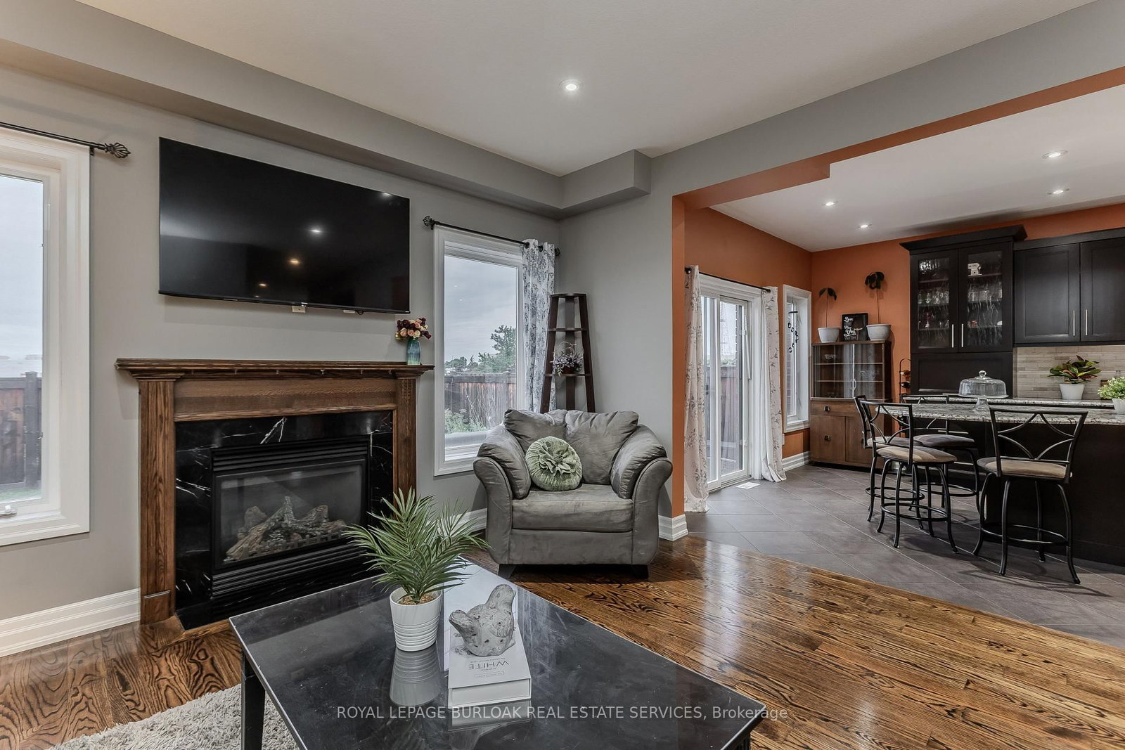 24 Newcastle Court • Hamilton, ON photo 12