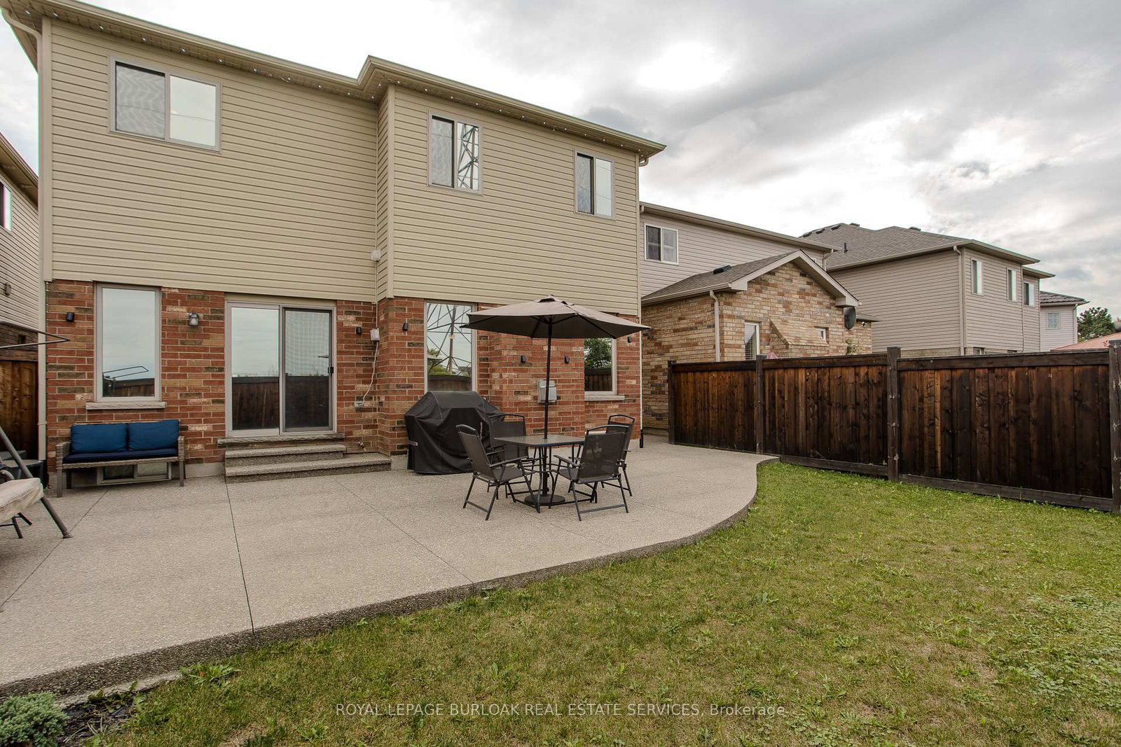 24 Newcastle Court • Hamilton, ON photo 34