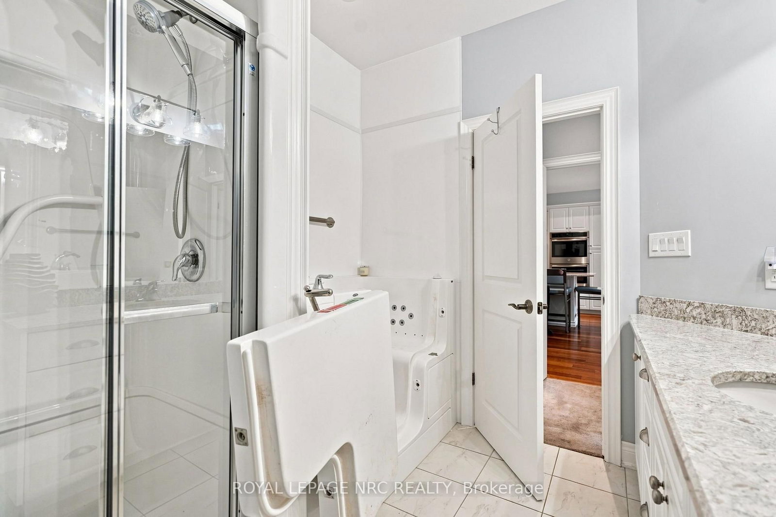 19 Stoneridge Crescent • Niagara-on-the-Lake, ON photo 18