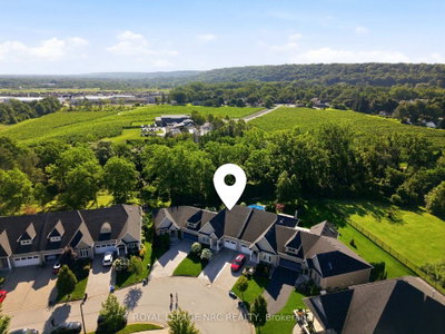 19 Stoneridge Crescent • Niagara-on-the-Lake, ON photo 3