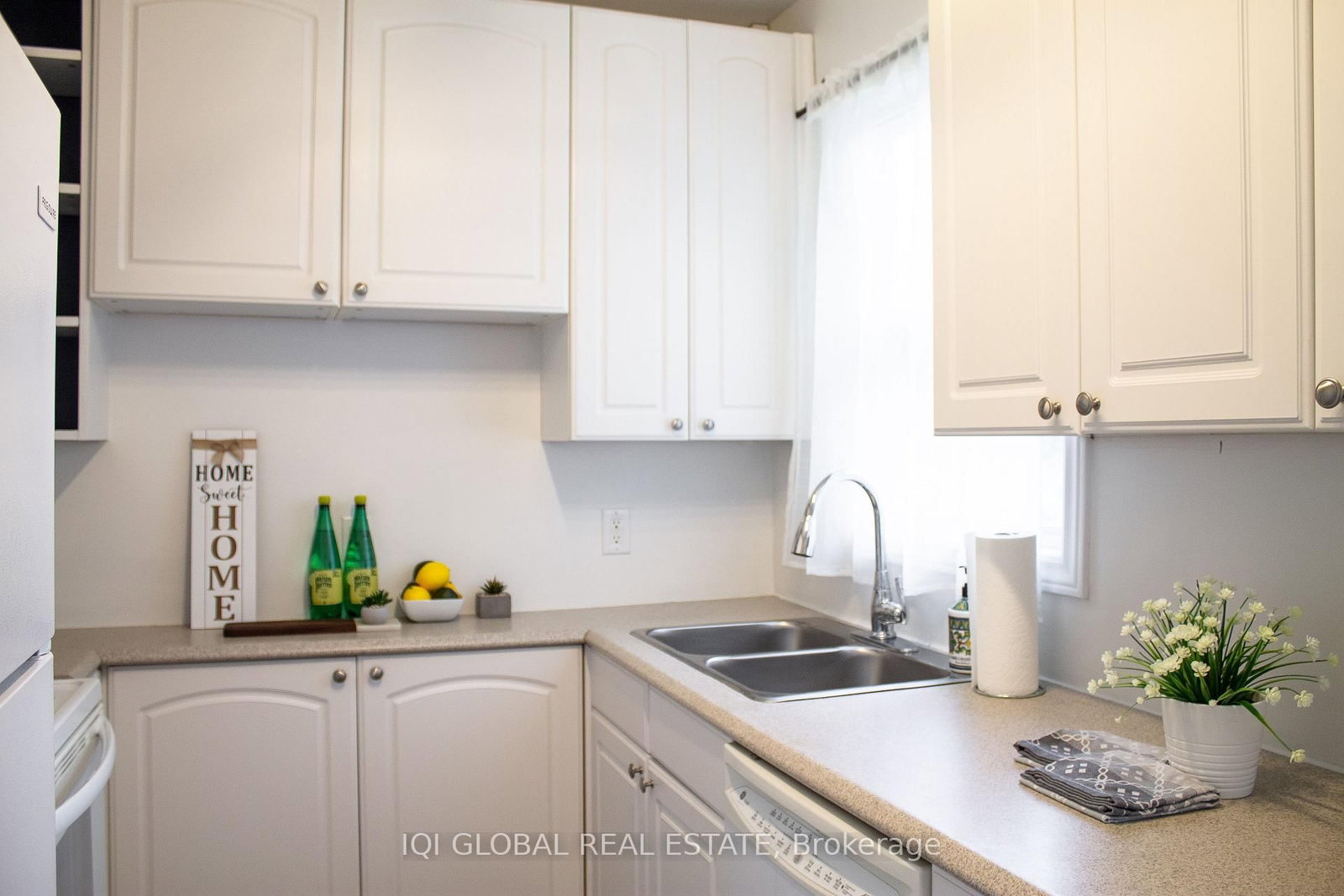 65 Holmes Avenue • Hamilton, ON photo 10