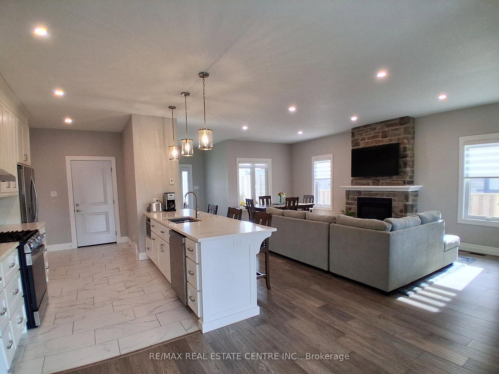 1080 Kincaid Street W • North Perth, ON photo 8