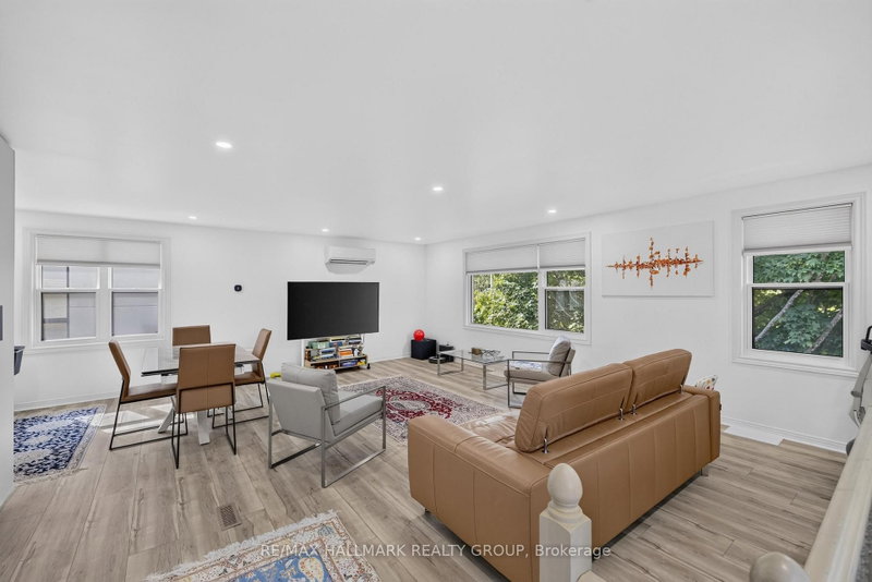 297 Royal Ave photo 5