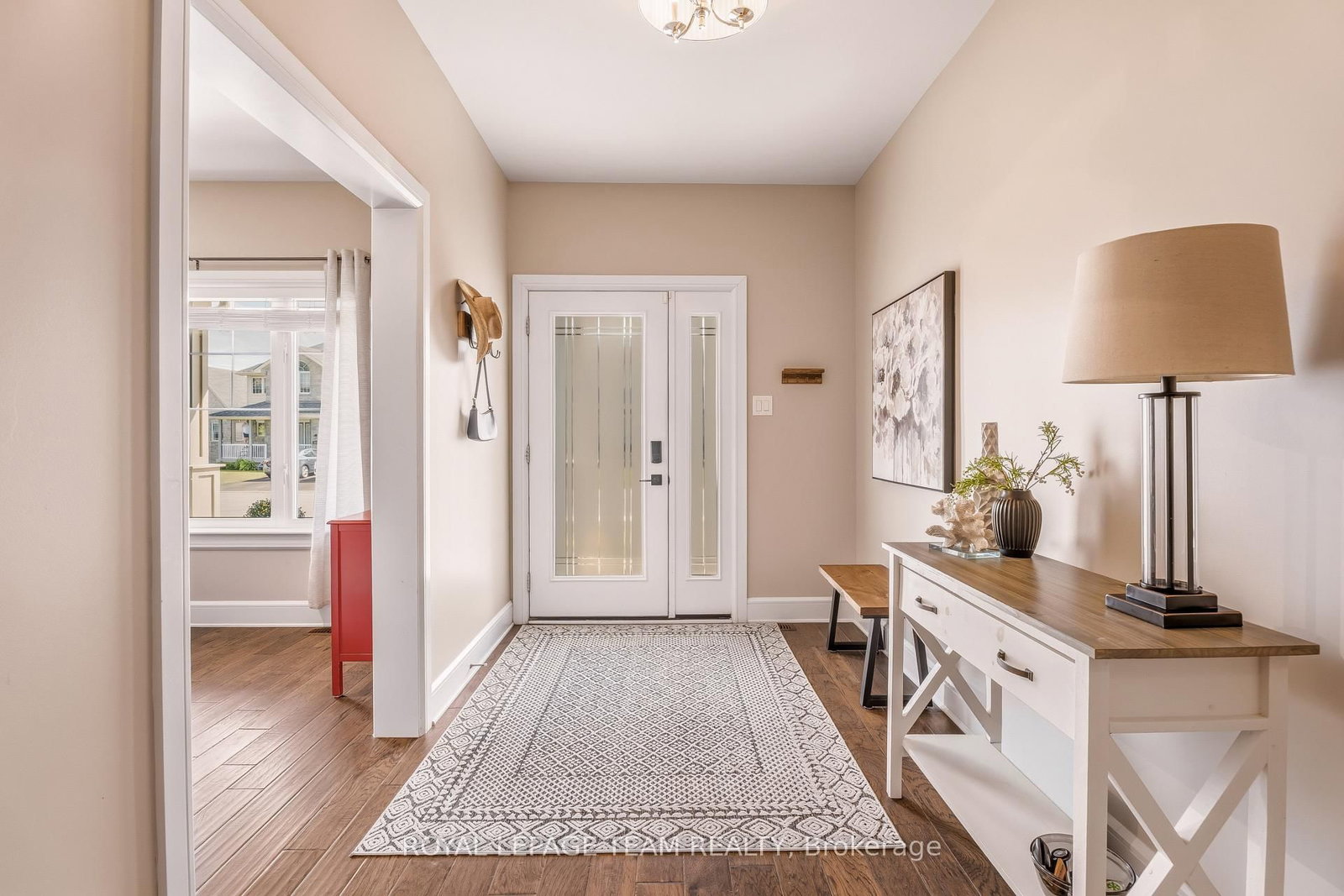 218 Arthur Street • Arnprior, ON photo 3